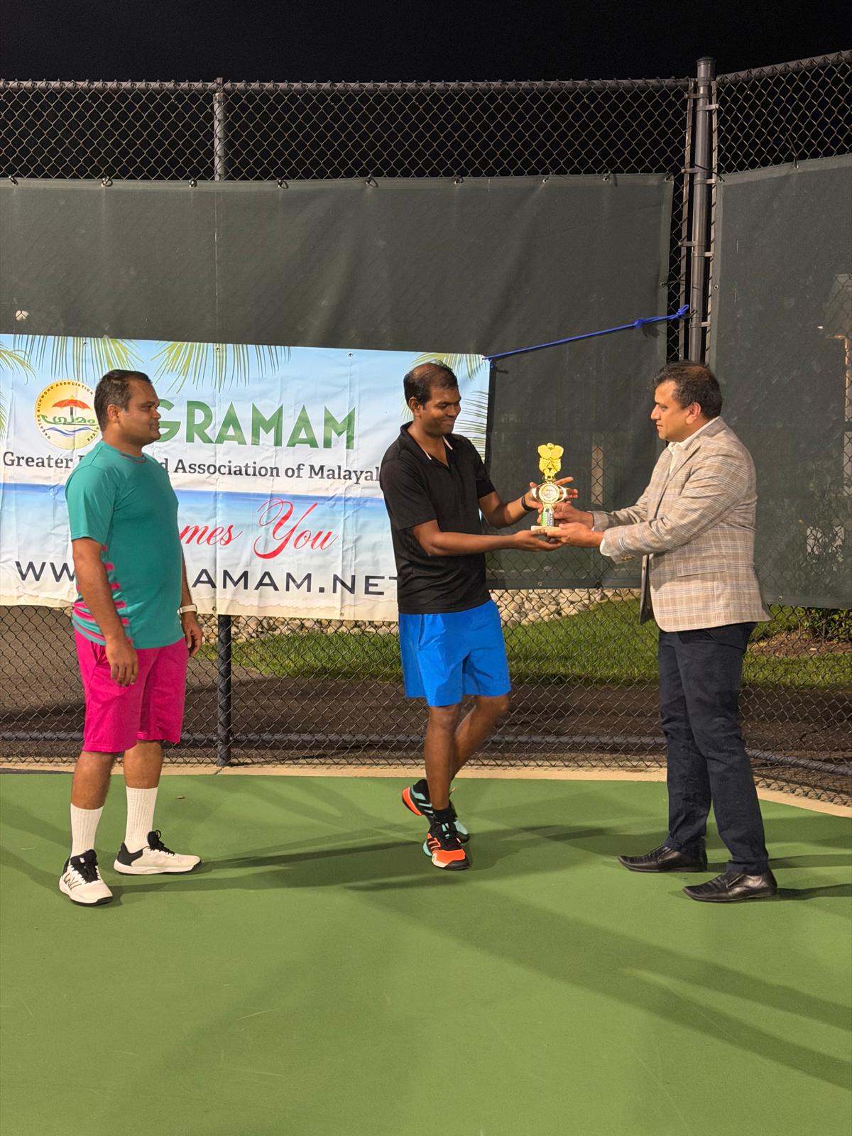 Finalists Mohan & Rajasekar with Sajin & Jinesh